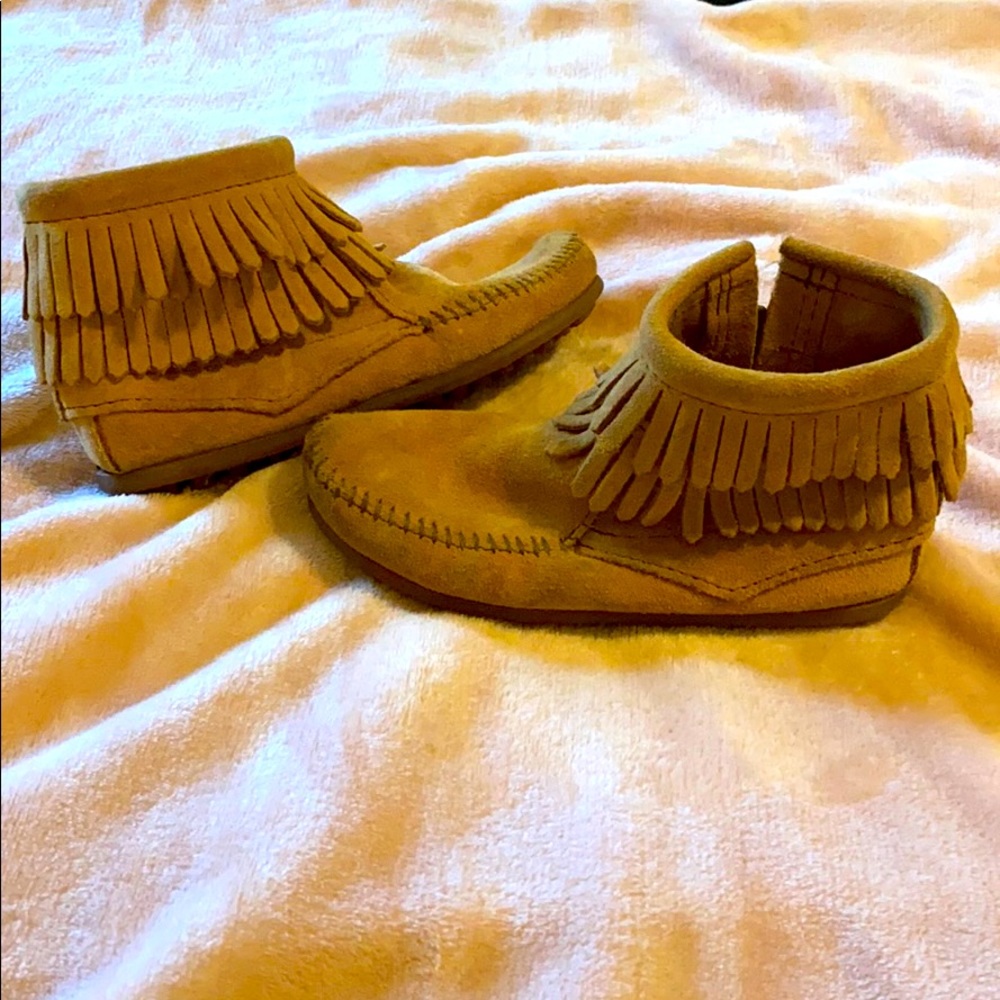 Girls Minnetonka booties